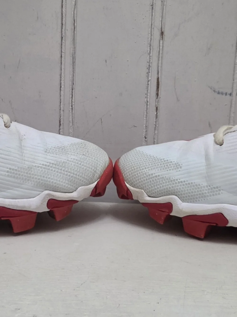 Nike Diamond Clutch Baseball Cleats - Men's Size 7 -White & Red